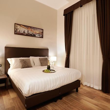 Elegant Rooms Roma - Guest House Bagian luar foto